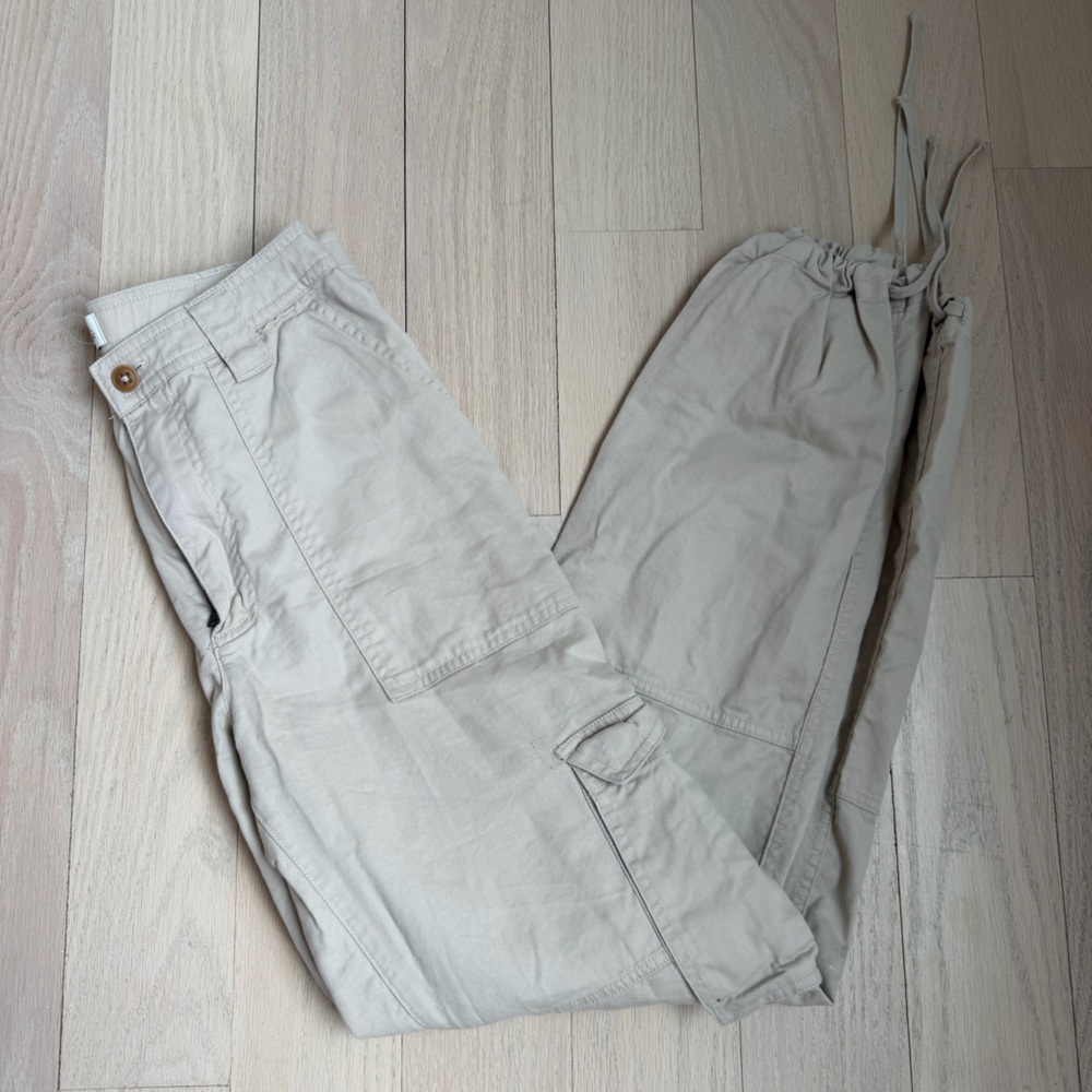 Abercrombie & Fitch lightweight cargo pant